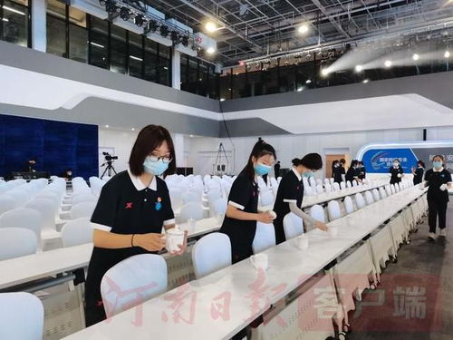 讓螢光匯成星河 團鄭州市委 一周一節一論壇 青年志愿服務活動側記